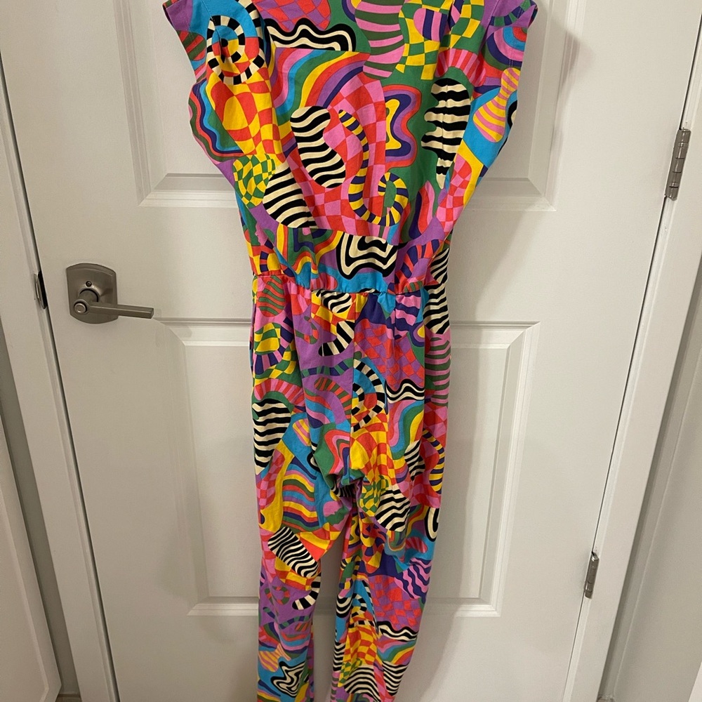 NOOWORKS Colorful Geometric Button-Up Jumpsuit - Picture 4 of 4